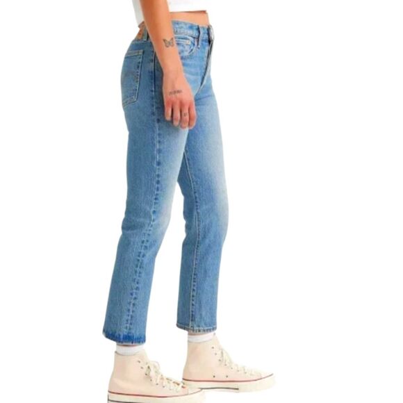 Levi's Wedgie Straight Fit Women's Jeans Raw Hem Blue Denim Cropped High Rise 18 - Picture 1 of 12